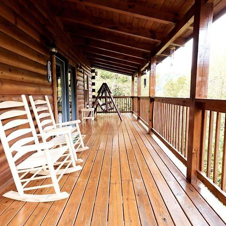Smoky Mtn Hideaway - Cabin W/ Hot Tub & Pool Table Villa Sevierville Exteriör bild