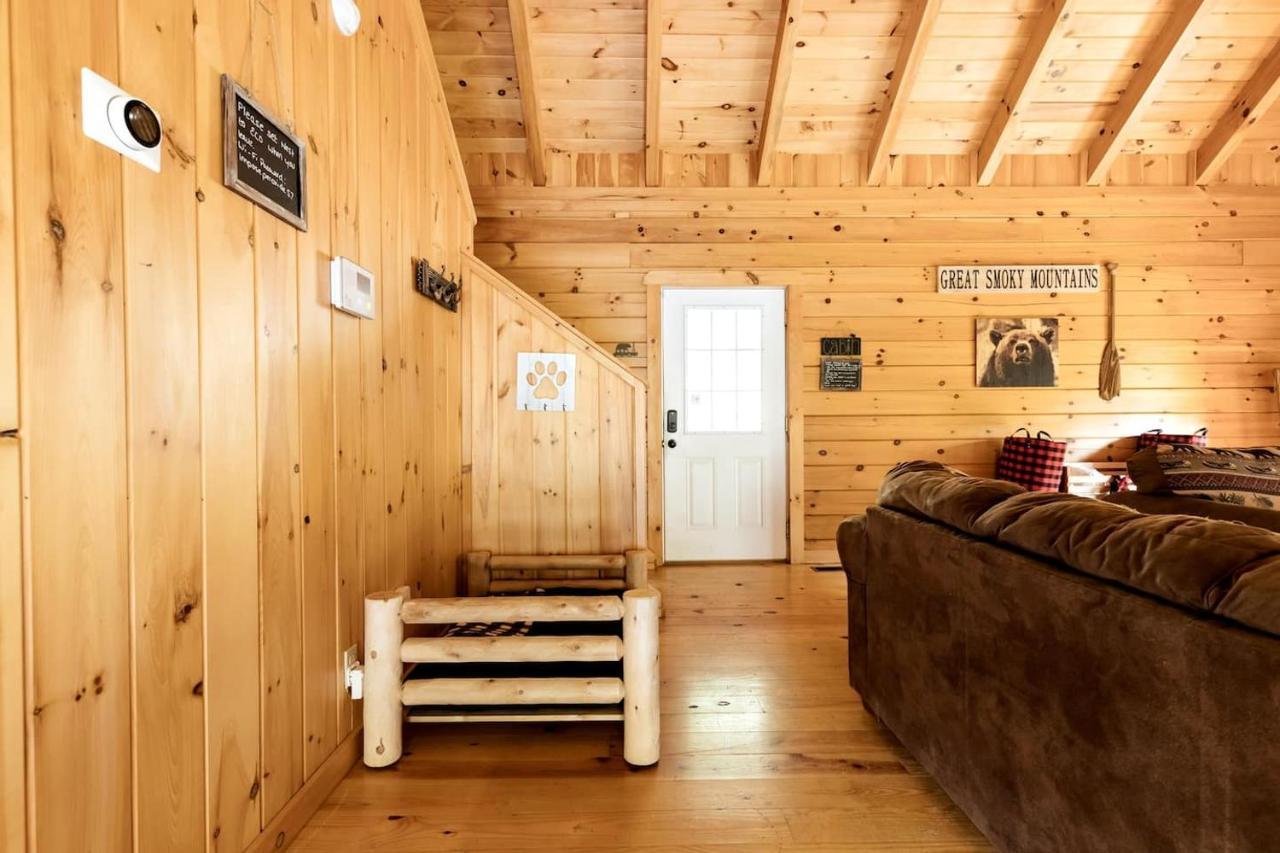 Smoky Mtn Hideaway - Cabin W/ Hot Tub & Pool Table Villa Sevierville Exteriör bild