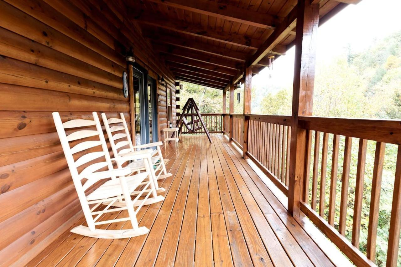Smoky Mtn Hideaway - Cabin W/ Hot Tub & Pool Table Villa Sevierville Exteriör bild