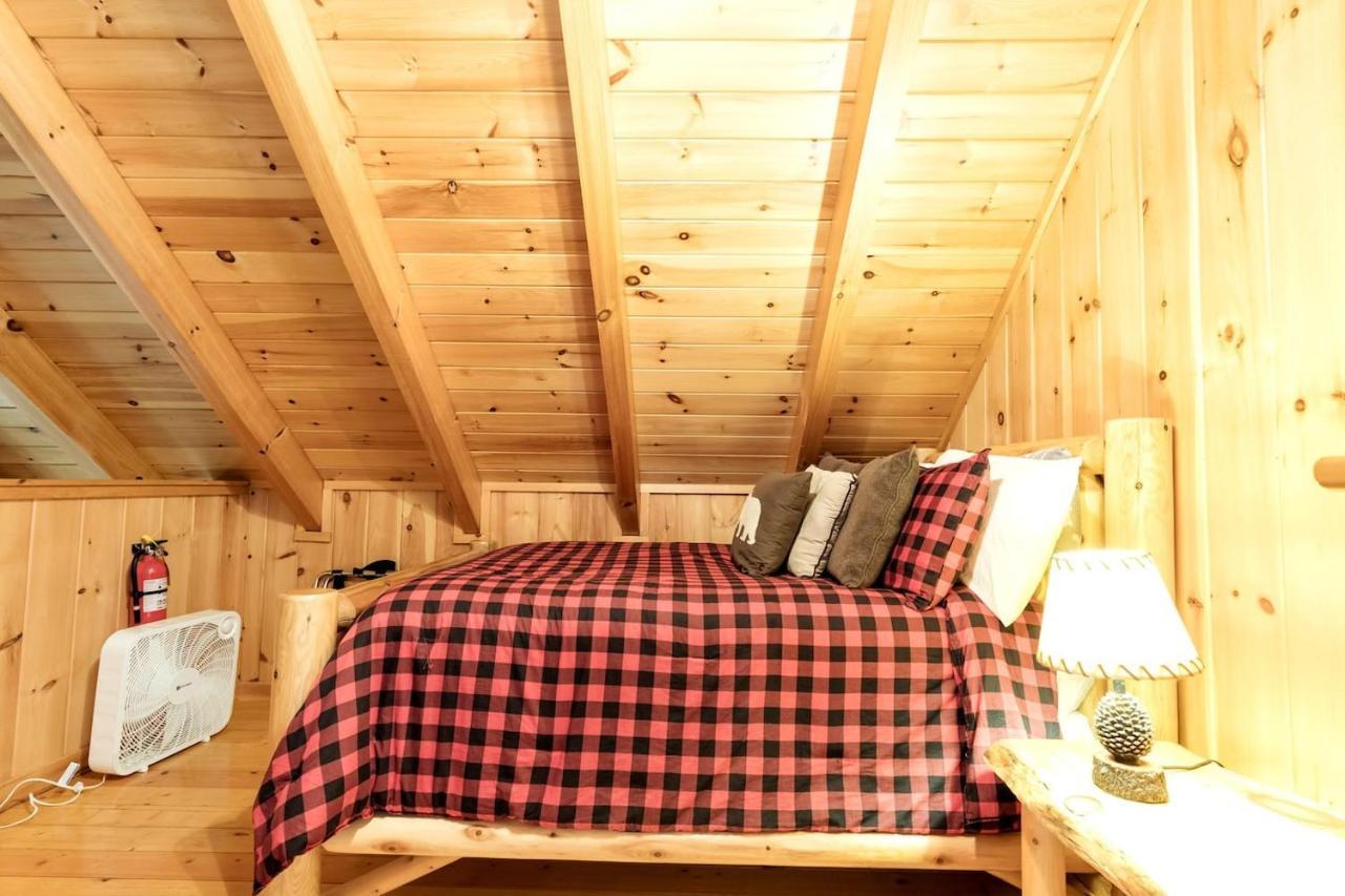 Smoky Mtn Hideaway - Cabin W/ Hot Tub & Pool Table Villa Sevierville Exteriör bild