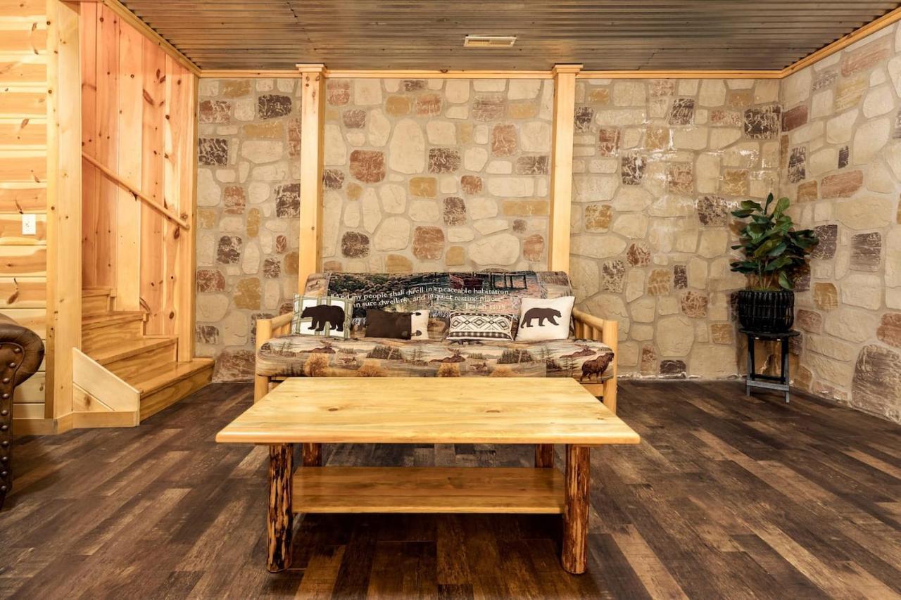 Smoky Mtn Hideaway - Cabin W/ Hot Tub & Pool Table Villa Sevierville Exteriör bild